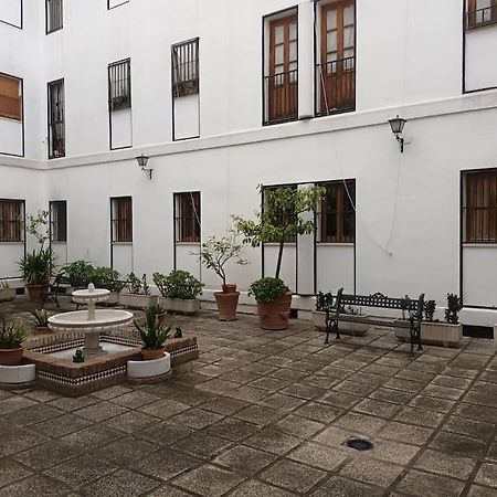 Apartamento Puerta Real Seville Exterior photo