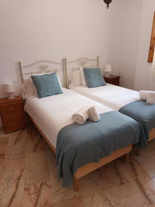 Apartamento Puerta Real Seville Exterior photo