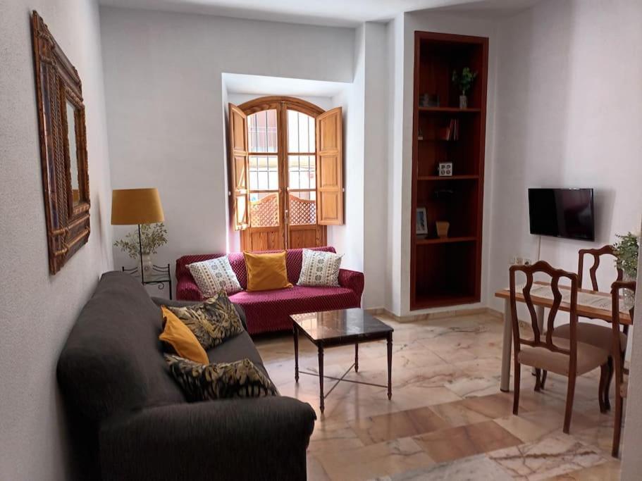 Apartamento Puerta Real Seville Exterior photo