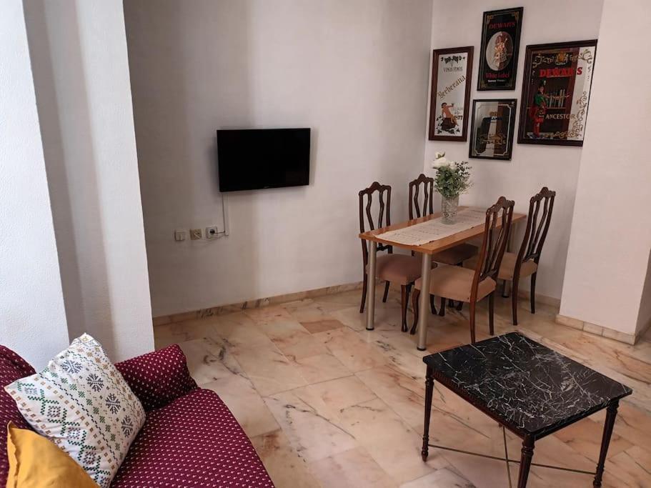 Apartamento Puerta Real Seville Exterior photo