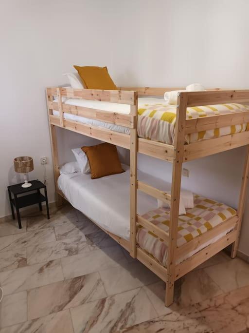 Apartamento Puerta Real Seville Exterior photo